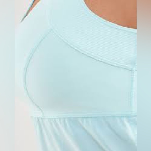Lululemon Women’s Run Chase Me Tank Aquamarine - Picture 6 of 14